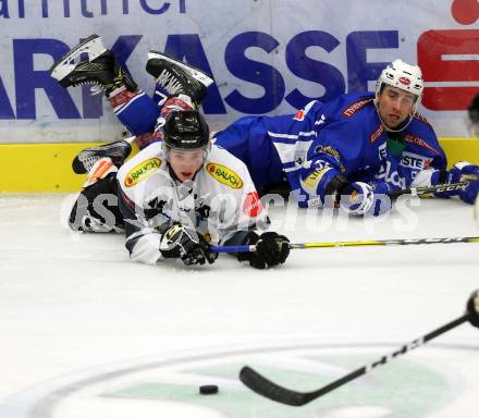 EBEL. Eishockey Bundesliga.  VSV gegen Dornbirner Eishockey Club. Eric Hunter, (VSV), Stefan Haeussle (Dornbirn). Villach, am 2.10.2016.
Foto: Kuess 
---
pressefotos, pressefotografie, kuess, qs, qspictures, sport, bild, bilder, bilddatenbank