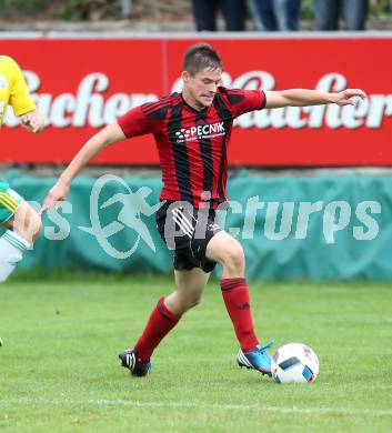 Fussball Unterliga West. St. Jakob im Rosental gegen Radenthein.  Harald Ottowitz (St. Jakob/Ros.). St. Jakob, am 2.10.2016.
Foto: Kuess
---
pressefotos, pressefotografie, kuess, qs, qspictures, sport, bild, bilder, bilddatenbank