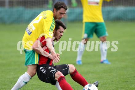 Fussball Unterliga West. St. Jakob im Rosental gegen Radenthein. Wolfgang Michael Sereinig,  (St. Jakob/Ros.), Stefan Rauter  (Radenthein). St. Jakob, am 2.10.2016.
Foto: Kuess
---
pressefotos, pressefotografie, kuess, qs, qspictures, sport, bild, bilder, bilddatenbank