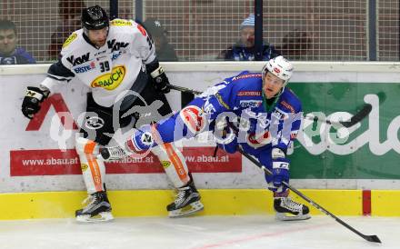 EBEL. Eishockey Bundesliga.  VSV gegen Dornbirner Eishockey Club. Kevin Wehrs,  (VSV), Matt Siddall (Dornbirn). Villach, am 2.10.2016.
Foto: Kuess 
---
pressefotos, pressefotografie, kuess, qs, qspictures, sport, bild, bilder, bilddatenbank