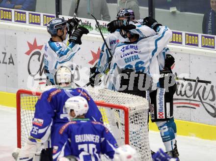 EBEL. Eishockey Bundesliga.  VSV gegen EHC Liwest Black Wings Linz. Torjubel (Linz). Villach, am 4.10.2016.
Foto: Kuess 
---
pressefotos, pressefotografie, kuess, qs, qspictures, sport, bild, bilder, bilddatenbank