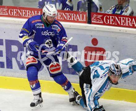 EBEL. Eishockey Bundesliga.  VSV gegen EHC Liwest Black Wings Linz. Markus Schlacher, (VSV), Daniel Oberkofler (Linz). Villach, am 4.10.2016.
Foto: Kuess 
---
pressefotos, pressefotografie, kuess, qs, qspictures, sport, bild, bilder, bilddatenbank