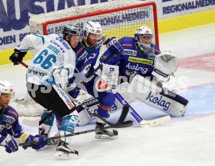 EBEL. Eishockey Bundesliga.  VSV gegen EHC Liwest Black Wings Linz. Markus Schlacher, Olivier Roy,  (VSV), Stefan Gaffal (Linz). Villach, am 4.10.2016.
Foto: Kuess 
---
pressefotos, pressefotografie, kuess, qs, qspictures, sport, bild, bilder, bilddatenbank