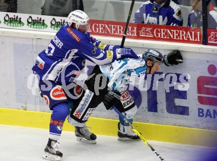 EBEL. Eishockey Bundesliga.  VSV gegen EHC Liwest Black Wings Linz. Markus Schlacher, (VSV), Daniel Oberkofler (Linz). Villach, am 4.10.2016.
Foto: Kuess 
---
pressefotos, pressefotografie, kuess, qs, qspictures, sport, bild, bilder, bilddatenbank