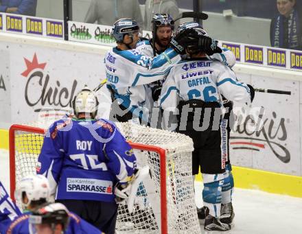 EBEL. Eishockey Bundesliga.  VSV gegen EHC Liwest Black Wings Linz. Torjubel (Linz). Villach, am 4.10.2016.
Foto: Kuess 
---
pressefotos, pressefotografie, kuess, qs, qspictures, sport, bild, bilder, bilddatenbank