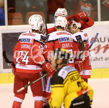 EBEL. Eishockey Bundesliga. KAC gegen 	UPC Vienna Capitals. Torjubel Christoph Duller, Jamie Lundmark, Steven Strong, Stefan Geier (KAC). Klagenfurt, am 6.10.2016.
Foto: Kuess

---
pressefotos, pressefotografie, kuess, qs, qspictures, sport, bild, bilder, bilddatenbank