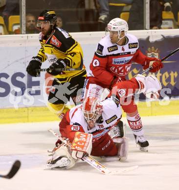 EBEL. Eishockey Bundesliga. KAC gegen 	UPC Vienna Capitals. Mark Popovic, Tomas Duba, (KAC), Andreas Noedl (Vienna). Klagenfurt, am 6.10.2016.
Foto: Kuess

---
pressefotos, pressefotografie, kuess, qs, qspictures, sport, bild, bilder, bilddatenbank