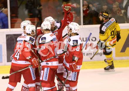 EBEL. Eishockey Bundesliga. KAC gegen 	UPC Vienna Capitals. Torjubel Christoph Duller, Jamie Lundmark, Steven Strong, Stefan Geier (KAC). Klagenfurt, am 6.10.2016.
Foto: Kuess

---
pressefotos, pressefotografie, kuess, qs, qspictures, sport, bild, bilder, bilddatenbank