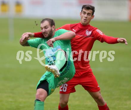 Fussball Kaerntner Liga. ATUS Ferlach gegen Lendorf. Martin Sustersic,  (Ferlach), Andreas Marco Allmayer (Lendorf). Ferlach, am 8.10.2016.
Foto: Kuess
---
pressefotos, pressefotografie, kuess, qs, qspictures, sport, bild, bilder, bilddatenbank