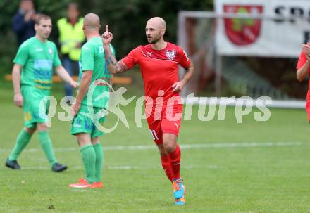 Fussball Kaerntner Liga. ATUS Ferlach gegen Lendorf. Torjubel Stephan Mathias Stueckler (Ferlach). Ferlach, am 8.10.2016.
Foto: Kuess
---
pressefotos, pressefotografie, kuess, qs, qspictures, sport, bild, bilder, bilddatenbank