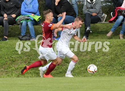 Fussball. Unterliga West. Ludmannsdorf gegen St. Jakob/Ros. Michael Augustin Jakopitsch  (Ludmannsdorf), Thomas Ogradnig (St. Jakob). Ludmannsdorf, 9.10.2016.
Foto: Kuess
---
pressefotos, pressefotografie, kuess, qs, qspictures, sport, bild, bilder, bilddatenbank