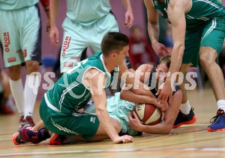 Basketball 2. Bundesliga. GD 1. Runde. Villach Raiders gegen KOS Celovec.  Sebastian Huber, (Villach), Andi Smrtnik  (KOS). Villach, am 9.10.2016.
Foto: Kuess
---
pressefotos, pressefotografie, kuess, qs, qspictures, sport, bild, bilder, bilddatenbank