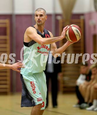 Basketball 2. Bundesliga. GD 1. Runde. Villach Raiders gegen KOS Celovec.  Ales Primc (Villach). Villach, am 9.10.2016.
Foto: Kuess
---
pressefotos, pressefotografie, kuess, qs, qspictures, sport, bild, bilder, bilddatenbank