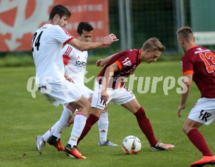 Fussball. Unterliga West. Ludmannsdorf gegen St. Jakob/Ros. Julian Hobel (Ludmannsdorf), Petar Stojnic (St. Jakob). Ludmannsdorf, 9.10.2016.
Foto: Kuess
---
pressefotos, pressefotografie, kuess, qs, qspictures, sport, bild, bilder, bilddatenbank