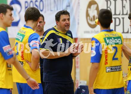 Volleyball MEVZA. SK Posojilnica Aich/Dob gegen Calcit Volleyball Kamnik. Trainer Matjaz Hafner (Aich/Dob). Bleiburg, am 13.10.2016.
Foto: Kuess

---
pressefotos, pressefotografie, kuess, qs, qspictures, sport, bild, bilder, bilddatenbank