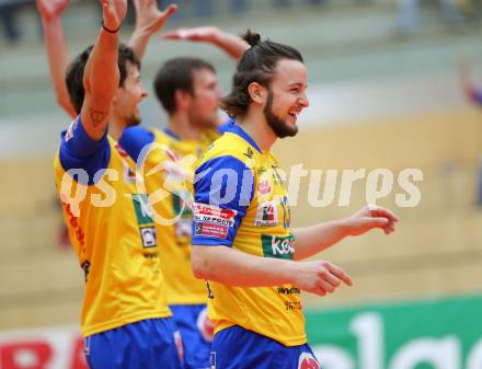 Volleyball MEVZA. SK Posojilnica Aich/Dob gegen Calcit Volleyball Kamnik. Jubel Maximilian Thaller (Aich/Dob). Bleiburg, am 13.10.2016.
Foto: Kuess

---
pressefotos, pressefotografie, kuess, qs, qspictures, sport, bild, bilder, bilddatenbank