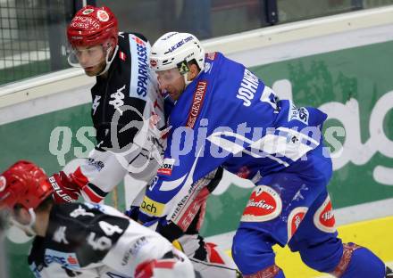 EBEL. Eishockey Bundesliga.  VSV gegen HC TWK Innsbruck Die Haie. Dustin Johner,  (VSV), Daniel Mitterdorfer (Innsbruck). Villach, am 14.10.2016.
Foto: Kuess 
---
pressefotos, pressefotografie, kuess, qs, qspictures, sport, bild, bilder, bilddatenbank