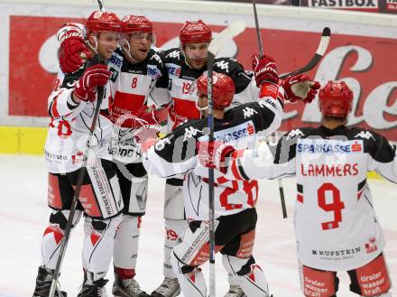 EBEL. Eishockey Bundesliga.  VSV gegen HC TWK Innsbruck Die Haie. Torjubel Hunter Bishop, Tyler Spurgeon, Mario Huber, Lubomir Stach, John Lammers (Innsbruck). Villach, am 14.10.2016.
Foto: Kuess 
---
pressefotos, pressefotografie, kuess, qs, qspictures, sport, bild, bilder, bilddatenbank