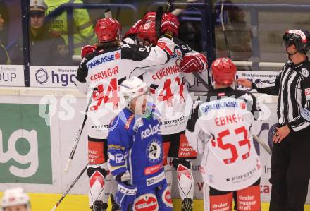 EBEL. Eishockey Bundesliga.  VSV gegen HC TWK Innsbruck Die Haie. Torjubel Mario Huber, Benedikt Schennach, Ondrej Sedivy, Dominique Saringer (Innsbruck). Villach, am 14.10.2016.
Foto: Kuess
---
pressefotos, pressefotografie, kuess, qs, qspictures, sport, bild, bilder, bilddatenbank