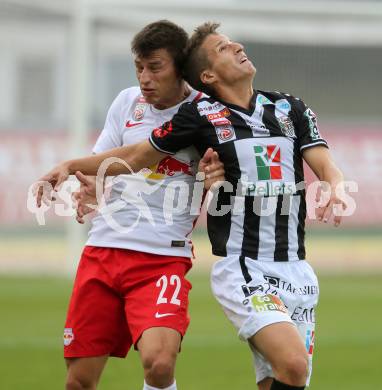 Fussball Bundesliga. RZ Pellets WAC gegen  FC Red Bull Salzburg. Gerald Nutz,  (WAC), Stefan Lainer (Salzburg). Wolfsberg, am 15.10.2016.
Foto: Kuess
---
pressefotos, pressefotografie, kuess, qs, qspictures, sport, bild, bilder, bilddatenbank