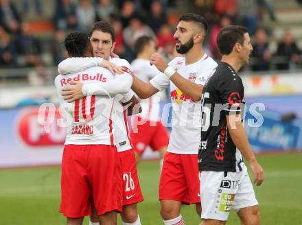 Fussball Bundesliga. RZ Pellets WAC gegen  FC Red Bull Salzburg. Torjubel Jonatan Soriano Casas, Valentino Lazaro, Munas Dabbur (Salzburg). Wolfsberg, am 15.10.2016.
Foto: Kuess
---
pressefotos, pressefotografie, kuess, qs, qspictures, sport, bild, bilder, bilddatenbank