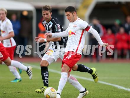 Fussball Bundesliga. RZ Pellets WAC gegen  FC Red Bull Salzburg. Peter Tschernegg,  (WAC), Jonatan Soriano Casas (Salzburg). Wolfsberg, am 15.10.2016.
Foto: Kuess
---
pressefotos, pressefotografie, kuess, qs, qspictures, sport, bild, bilder, bilddatenbank