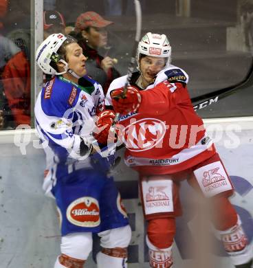 EBEL. Eishockey Bundesliga. KAC gegen VSV. Manuel Ganahl, (KAC), Kevin Wehrs  (VSV). Klagenfurt, am 16.10.2016.
Foto: Kuess

---
pressefotos, pressefotografie, kuess, qs, qspictures, sport, bild, bilder, bilddatenbank