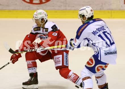 EBEL. Eishockey Bundesliga. KAC gegen VSV. Manuel Ganahl, (KAC), Brock McBride (VSV). Klagenfurt, am 16.10.2016.
Foto: Kuess

---
pressefotos, pressefotografie, kuess, qs, qspictures, sport, bild, bilder, bilddatenbank