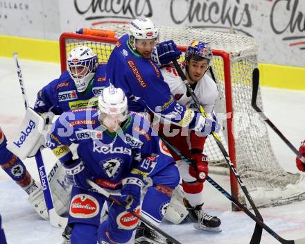 EBEL. Eishockey Bundesliga. VSV gegen EC Red Bull Salzburg. Lukas Herzog, Philipp Pinter, Stefan Bacher  (VSV), Florian Baltram (Salzburg). Villach, am 18.10.2016.
Foto: Kuess

---
pressefotos, pressefotografie, kuess, qs, qspictures, sport, bild, bilder, bilddatenbank