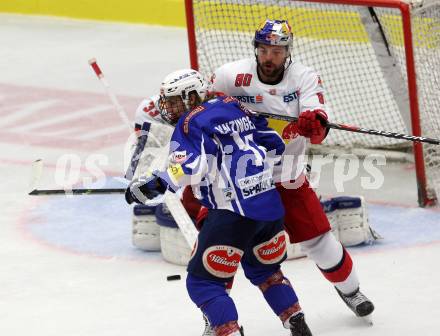 EBEL. Eishockey Bundesliga. VSV gegen EC Red Bull Salzburg. Benjamin Lanzinger, (VSV), Zdenek Kutlak (Salzburg). Villach, am 18.10.2016.
Foto: Kuess

---
pressefotos, pressefotografie, kuess, qs, qspictures, sport, bild, bilder, bilddatenbank