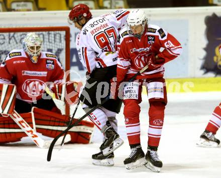 Eishockey AHL. Sky Alps Hockey League. KAC gegen Jesenice. Thimo Nickl, (KAC), Zan Jezovsek  (Jesenice). Klagenfurt, am 18.10.2016.
Foto: Kuess

---
pressefotos, pressefotografie, kuess, qs, qspictures, sport, bild, bilder, bilddatenbank