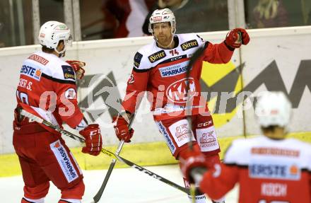 EBEL. Eishockey Bundesliga. KAC gegen HDD Olimpija Ljubljana. Torjubel Jamie Lundmark, Stefan Geier (KAC). Klagenfurt, am 21.10.2016.
Foto: Kuess

---
pressefotos, pressefotografie, kuess, qs, qspictures, sport, bild, bilder, bilddatenbank