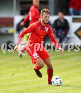 Fussball. Kaerntner Liga. Ferlach Atus gegen Voelkermarkt. Petar Maric (Ferlach). Ferlach, 22.10.2016.
Foto: Kuess
---
pressefotos, pressefotografie, kuess, qs, qspictures, sport, bild, bilder, bilddatenbank