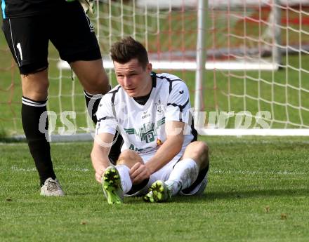 Fussball. Kaerntner Liga. Ferlach Atus gegen Voelkermarkt. Ingo Mailaender (Voelkermarkt). Ferlach, 22.10.2016.
Foto: Kuess
---
pressefotos, pressefotografie, kuess, qs, qspictures, sport, bild, bilder, bilddatenbank