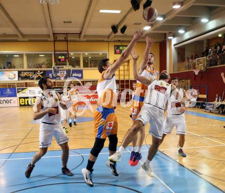 Basketball 2. Bundesliga. GD 3. Runde Woerthersee Piraten gegen BBU Salzburg. Joachim Buggelsheim, (Piraten), Guillermo Sanchez Daza, Lorenz Rattey  (Salzburg). Klagenfurt, am 22.10.2016.
Foto: Kuess
---
pressefotos, pressefotografie, kuess, qs, qspictures, sport, bild, bilder, bilddatenbank