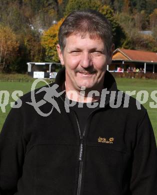 Fussball 2. Klasse E. Haimburg/Diex gegen Frantschach. Trainer Arnold Probst  (Frantschach). Haimburg, am 23.10.2016.
Foto: Kuess
---
pressefotos, pressefotografie, kuess, qs, qspictures, sport, bild, bilder, bilddatenbank