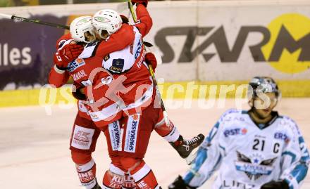 EBEL. Eishockey Bundesliga. KAC gegen EHC Liwest Black Wings Linz. Torjubel Manuel Ganahl, Mark Hurturbise, Ziga Pance (KAC). Klagenfurt, am 23.10.2016.
Foto: Kuess

---
pressefotos, pressefotografie, kuess, qs, qspictures, sport, bild, bilder, bilddatenbank