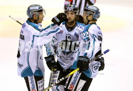 EBEL. Eishockey Bundesliga. KAC gegen EHC Liwest Black Wings Linz. Torjubel Jonathan D Aversa, Joel Broda, Rick Schofield (Linz). Klagenfurt, am 23.10.2016.
Foto: Kuess

---
pressefotos, pressefotografie, kuess, qs, qspictures, sport, bild, bilder, bilddatenbank