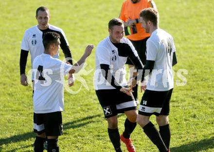 Fussball 2. Klasse E. Haimburg/Diex gegen Frantschach. Torjubel Florian Fandl, Christopher Pitomec, Johannes Schiffer (Haimburg/Diex). Haimburg, am 23.10.2016.
Foto: Kuess
---
pressefotos, pressefotografie, kuess, qs, qspictures, sport, bild, bilder, bilddatenbank