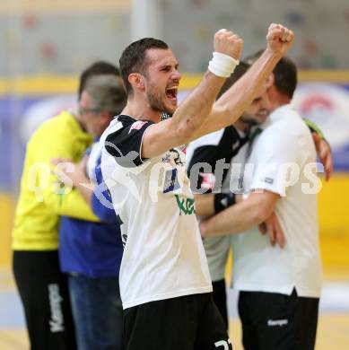 Handball HLA. SC Ferlach gegen Moser Medical UHK Krems. Jubel Dean Pomorisac (Ferlach). Ferlach, am 25.10.2016.
Foto: Kuess

---
pressefotos, pressefotografie, kuess, qs, qspictures, sport, bild, bilder, bilddatenbank