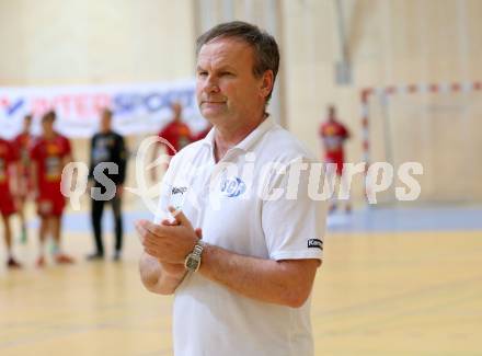 Handball HLA. SC Ferlach gegen Moser Medical UHK Krems. Trainer Ivan Vajdl (Ferlach). Ferlach, am 25.10.2016.
Foto: Kuess

---
pressefotos, pressefotografie, kuess, qs, qspictures, sport, bild, bilder, bilddatenbank