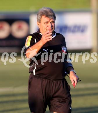 Fussball 2. KLasse D. Moosburg gegen Launsdorf. Schiedsrichter Karl Hitzenhammer. Moosburg, am 22.10.2016.
Foto: Kuess
---
pressefotos, pressefotografie, kuess, qs, qspictures, sport, bild, bilder, bilddatenbank