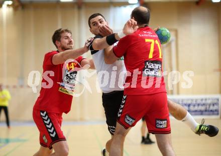 Handball HLA. SC Ferlach gegen Moser Medical UHK Krems. Nemanja Malovic, (Ferlach), Fabian Posch, Vlatko Mitkov (Krems). Ferlach, am 25.10.2016.
Foto: Kuess

---
pressefotos, pressefotografie, kuess, qs, qspictures, sport, bild, bilder, bilddatenbank