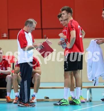 Volleyball Bundesliga. VBK Woerthersee Loewen gegen VC Graz.  Trainer Johann Huber (Woerthersee Loewen). Klagenfurt, am 26.10.2016.
Foto: Kuess
---
pressefotos, pressefotografie, kuess, qs, qspictures, sport, bild, bilder, bilddatenbank