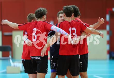 Volleyball Bundesliga. VBK Woerthersee Loewen gegen VC Graz.  Jubel (Woerthersee Loewen). Klagenfurt, am 26.10.2016.
Foto: Kuess
---
pressefotos, pressefotografie, kuess, qs, qspictures, sport, bild, bilder, bilddatenbank