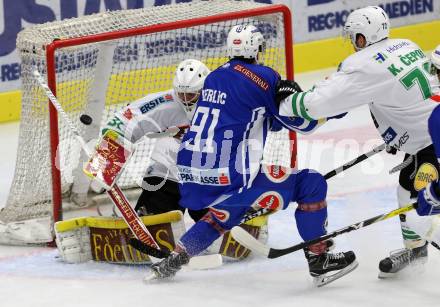 EBEL. Eishockey Bundesliga. VSV gegen	HDD Olimpija Ljubljana. Miha Verlic, (VSV), Jeff Frazee, Kristjan Cepon  (Laibach). Villach, am 28.10.2016.
Foto: Kuess

---
pressefotos, pressefotografie, kuess, qs, qspictures, sport, bild, bilder, bilddatenbank