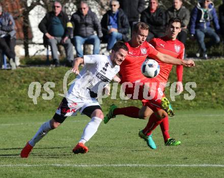 Fussball. Kaerntner Liga. Atus Ferlach gegen SAK. Alexander Krainer, Martin Sustersic, (Ferlach), Dejan Podbreznik (SAK). Ferlach, 29.10.2016.
Foto: Kuess
---
pressefotos, pressefotografie, kuess, qs, qspictures, sport, bild, bilder, bilddatenbank