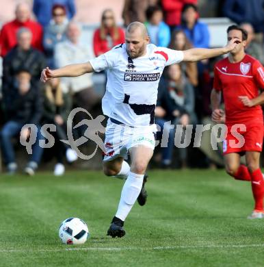 Fussball. Kaerntner Liga. Atus Ferlach gegen SAK. Christian Dlopst (SAK). Ferlach, 29.10.2016.
Foto: Kuess
---
pressefotos, pressefotografie, kuess, qs, qspictures, sport, bild, bilder, bilddatenbank