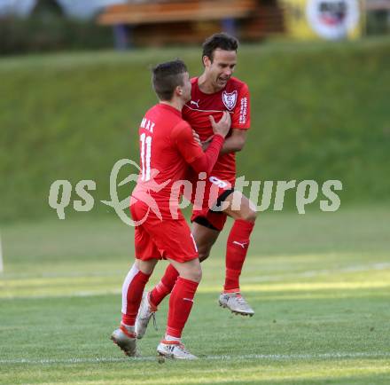 Fussball. Kaerntner Liga. Atus Ferlach gegen SAK. Torjubel Ernst Golautschnig, Dominik Mak (Ferlach). Ferlach, 29.10.2016.
Foto: Kuess
---
pressefotos, pressefotografie, kuess, qs, qspictures, sport, bild, bilder, bilddatenbank