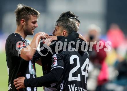 Fussball Bundesliga. RZ Pellets WAC gegen SV Mattersburg. Torjubel Christopher Wernitznig, Philipp Prosenik, Jacobo Maria Ynclan Pajares (WAC). Wolfsberg, am 29.10.2016.
Foto: Kuess

---
pressefotos, pressefotografie, kuess, qs, qspictures, sport, bild, bilder, bilddatenbank